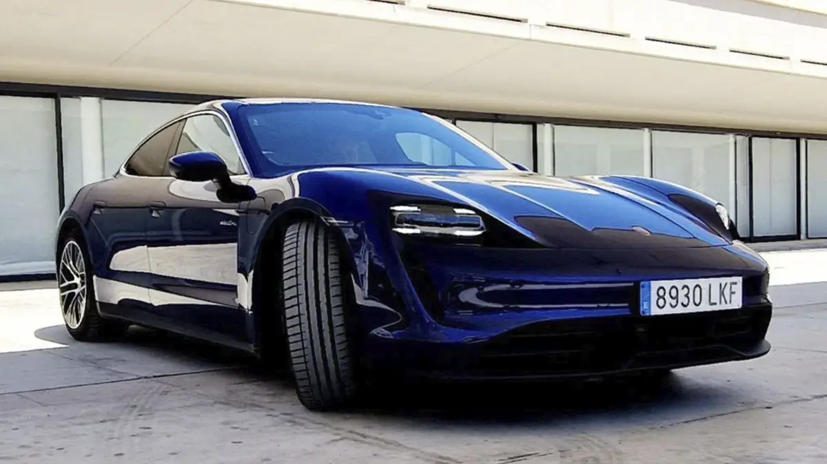 Porsche Taycan 4S