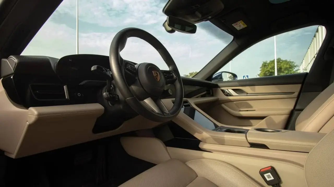 Porsche Taycan 4S