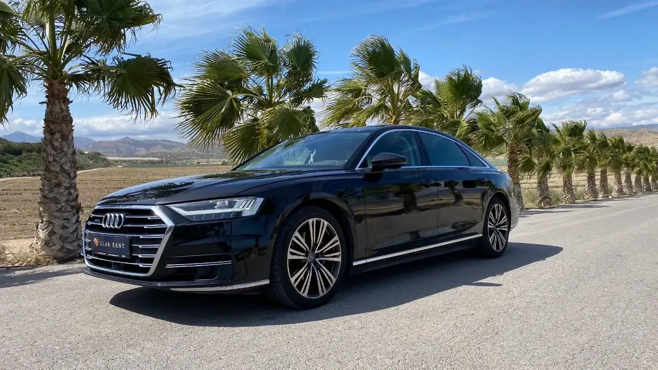 AUDI A8 Long