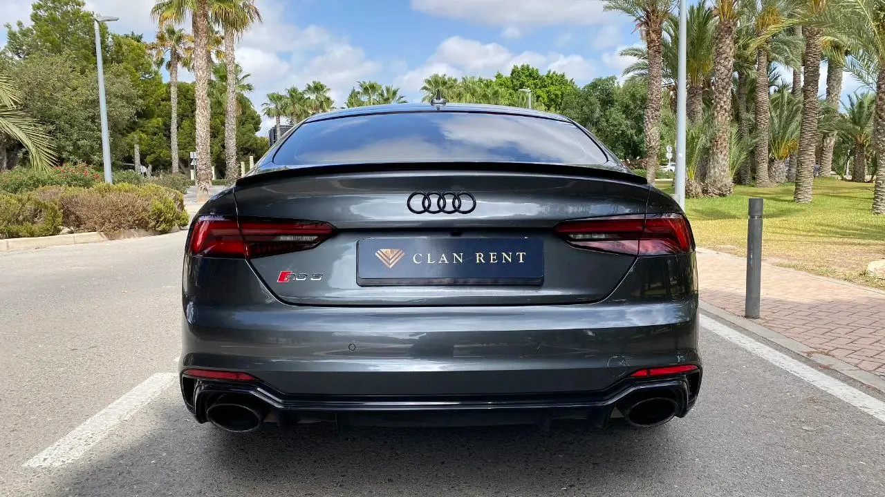 AUDI RS5