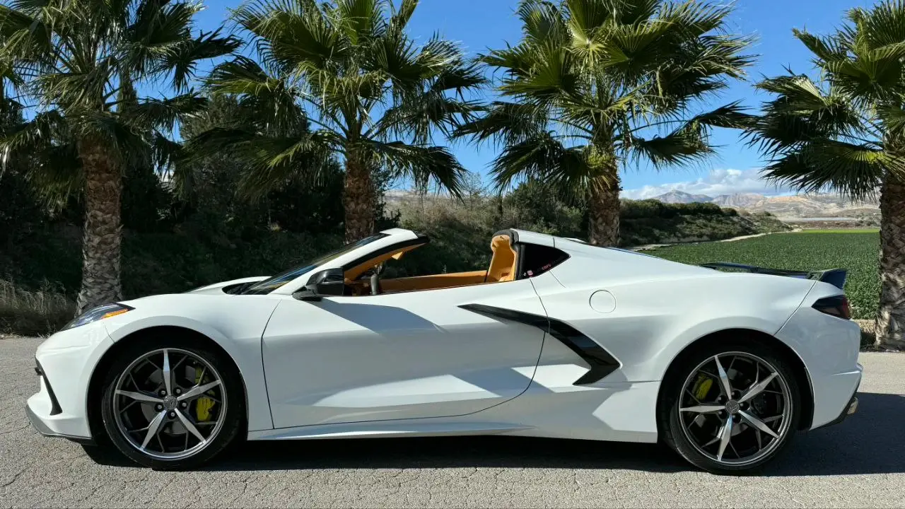 Corvette Stingray C8