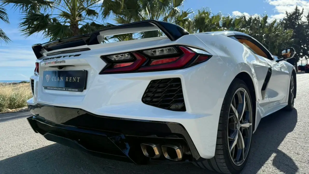 Corvette Stingray C8