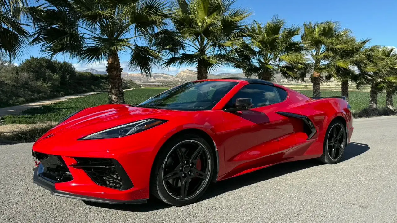 Corvette Stingray C8