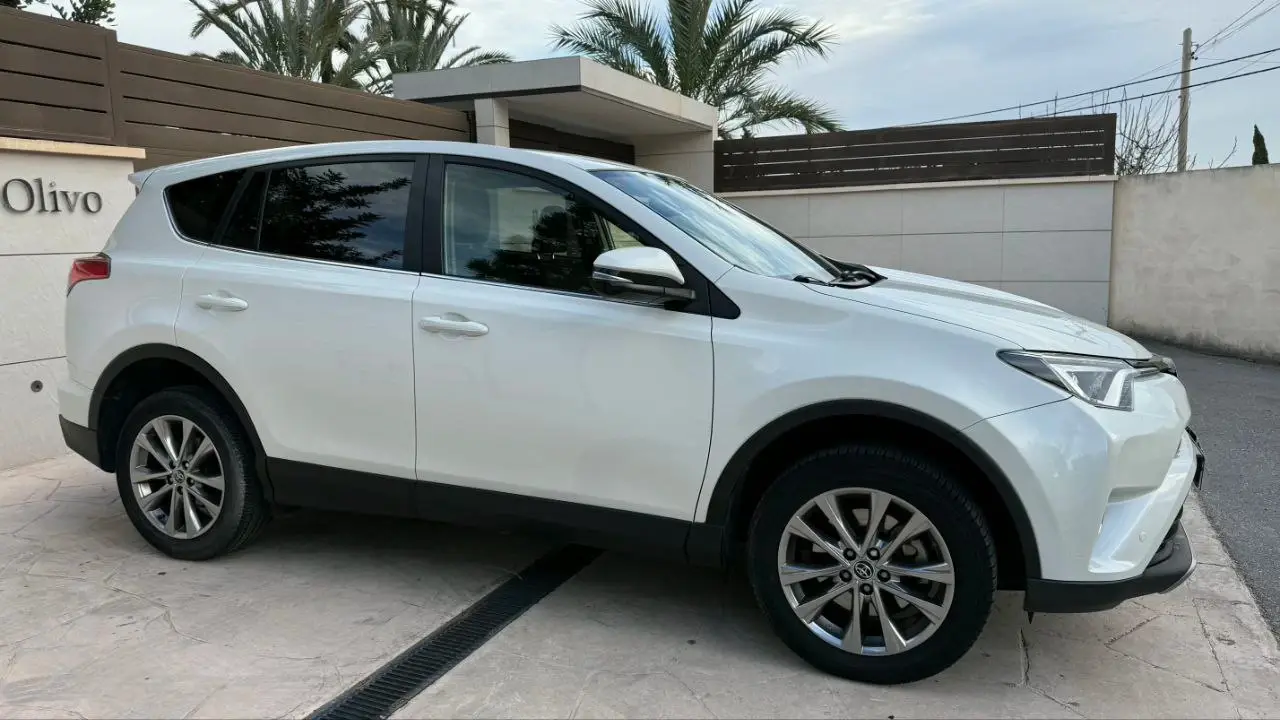 Toyota RAV-4 Hibrid