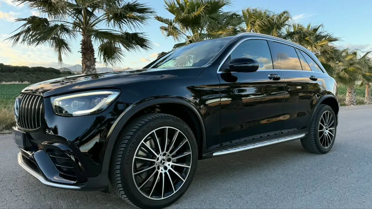 Mercedes Benz GLC 300 AMG